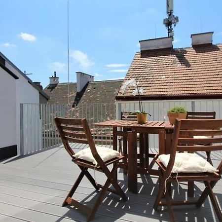 Luxury 2-Floor Rooftop Apartment With Terrace In The City Center Wina Bagian luar foto