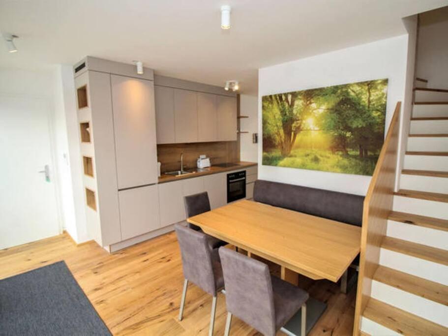 Luxury 2-Floor Rooftop Apartment With Terrace In The City Center Wina Bagian luar foto